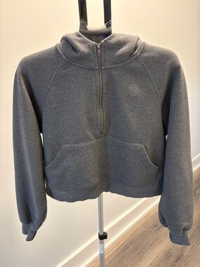 Ninth Hall Fundamentals ~ Charcoal Half‑Zip Crop Hoodie ~ Large